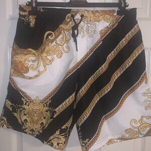 AUTHENTIC MENS VERSACE MEDUSA BAROQUE SWIM SHORTS TRUNKS SIZE 8 APPROX XXL $650